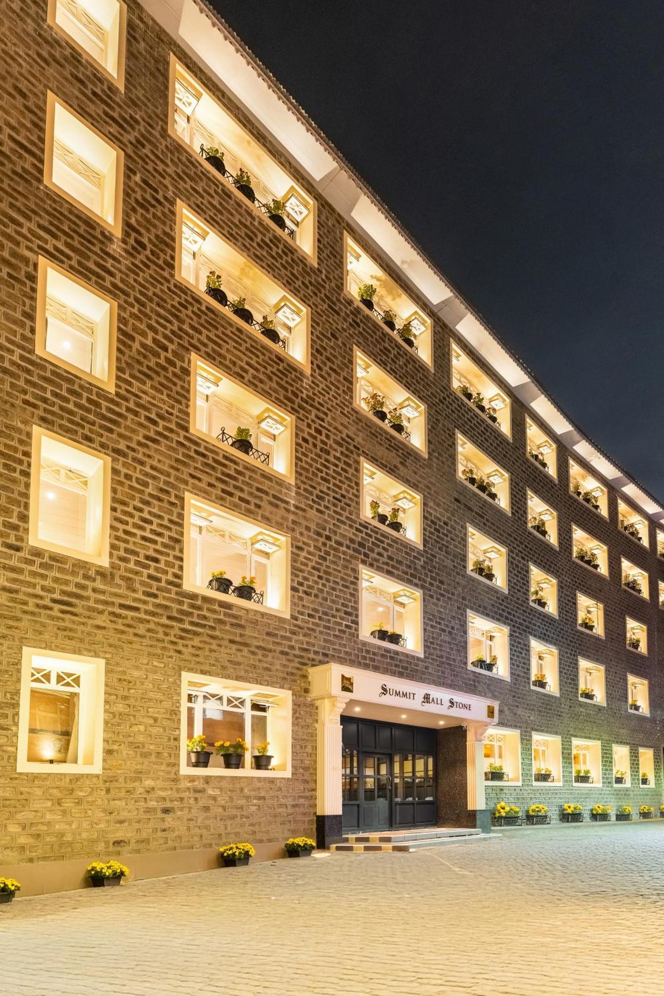 Summit Mall Stone Hotel Darjeeling  Exterior photo